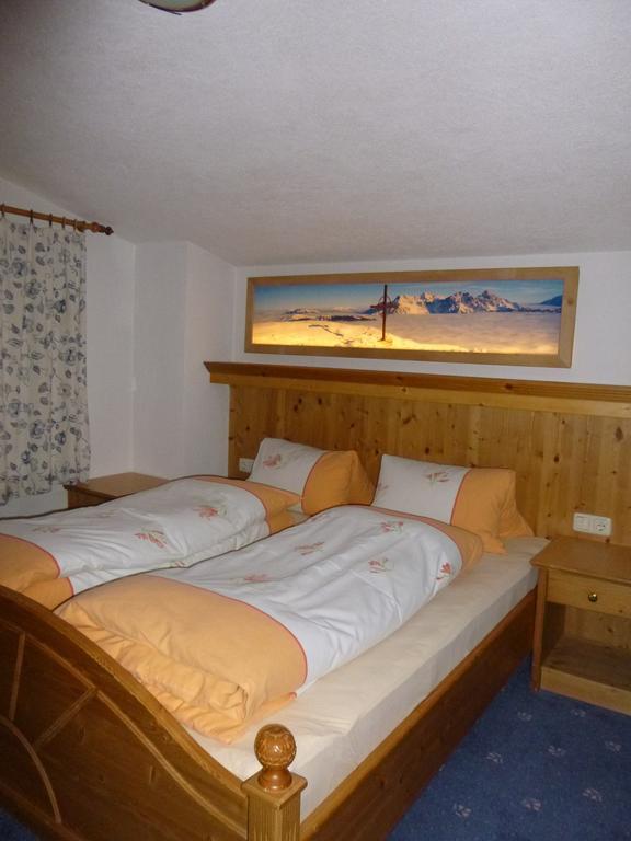 Ferienwohnungen Hauser Waidring Zimmer foto